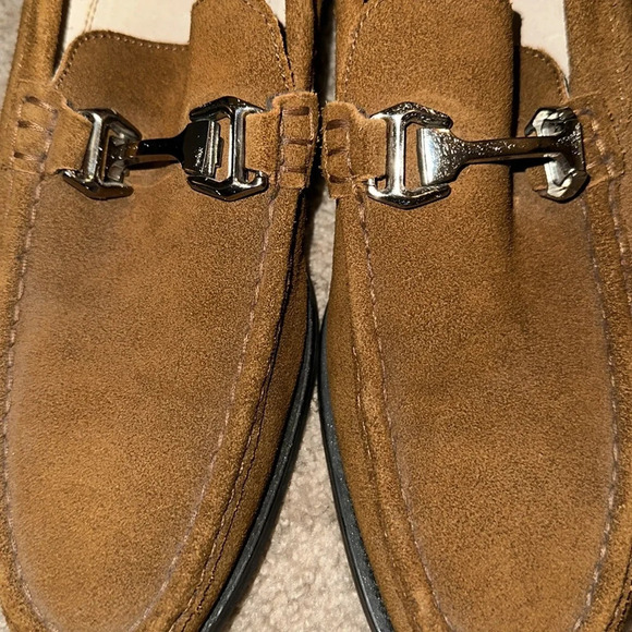 Stacy Adams Men’s Sliver Buckle Round Toe Brown Suede Leather Loafers - Picture 3 of 7